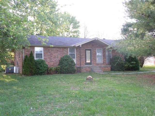 424 Carter House Dr LaVergne TN 37086