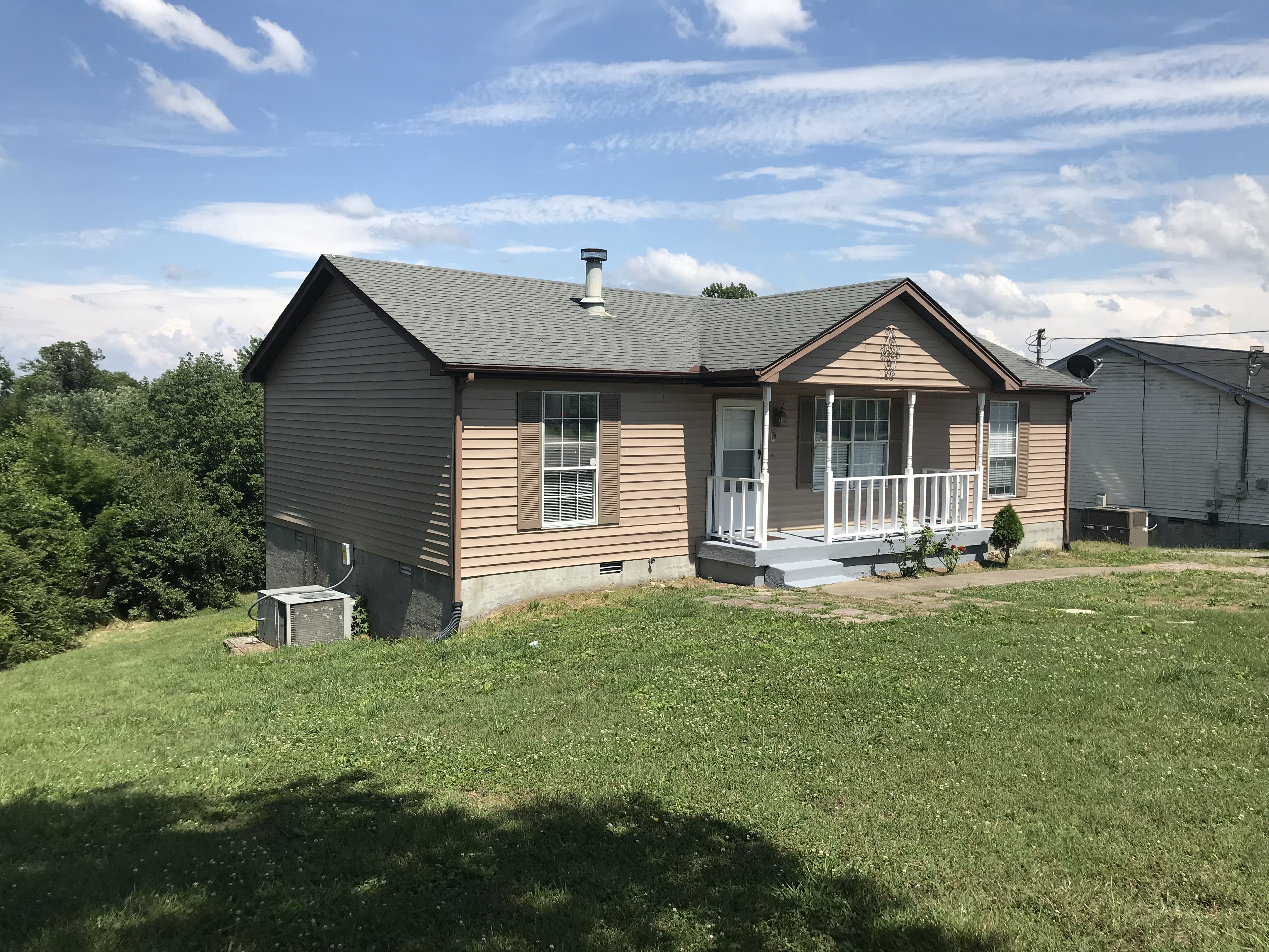579 Shady Crest Drive, Lavergne, Tennessee 37086